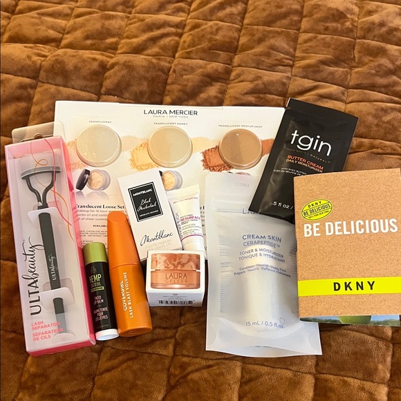 ✨3/$20 Beauty Bundle #3 - Picture 1 of 1